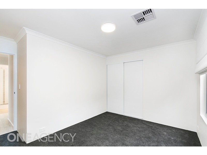 24A Treaty Oak Cove, Bibra Lake WA 6163