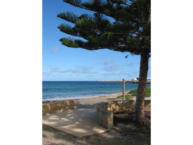 157 Clontarf Road, Hamilton Hill WA 6163