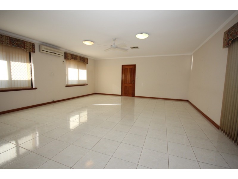 13 Goffe Street, Spearwood WA 6163