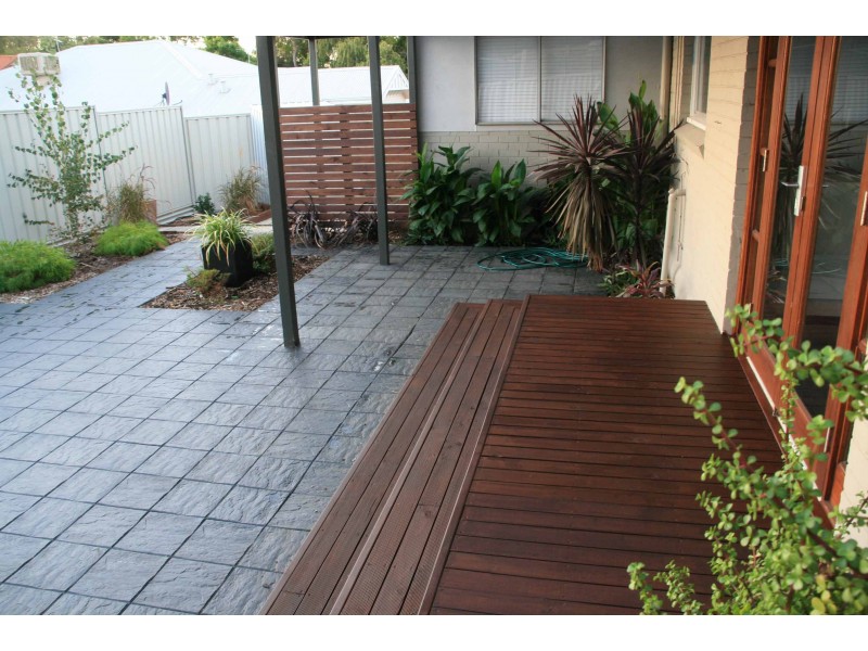 29 North Lake Road, Alfred Cove WA 6154