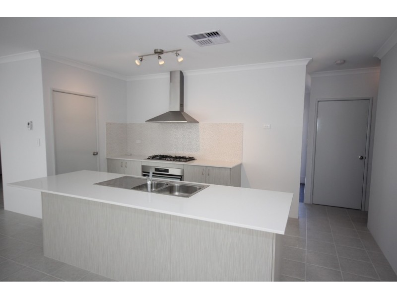 48 Revitalise Loop, Craigie WA 6025