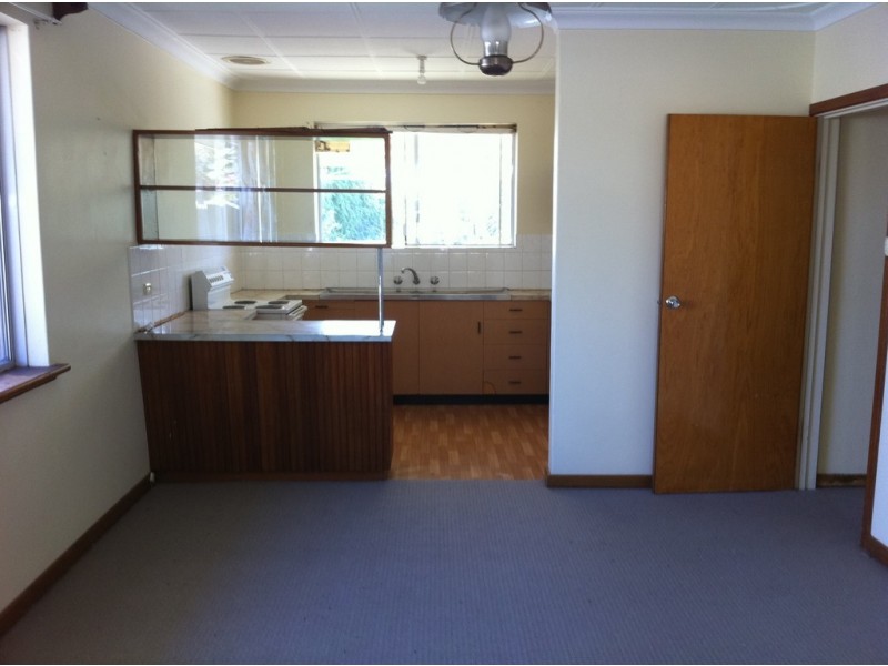 31 Aumerle Way, Spearwood WA 6163