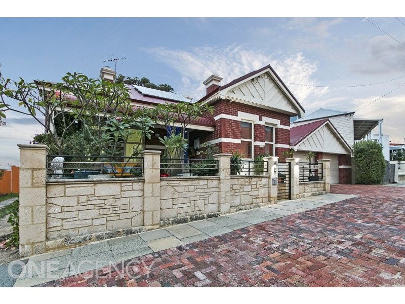 2 Carnac Street, Fremantle WA 6160