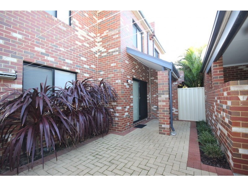 9/9 Healy Road, Hamilton Hill WA 6163