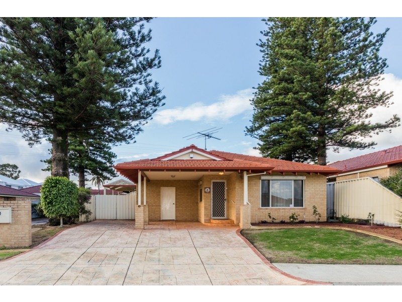 2/104 Forrest Road, Hamilton Hill WA 6163