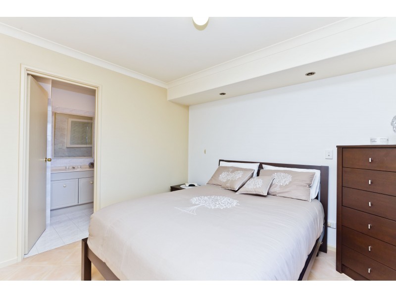 2/104 Forrest Road, Hamilton Hill WA 6163