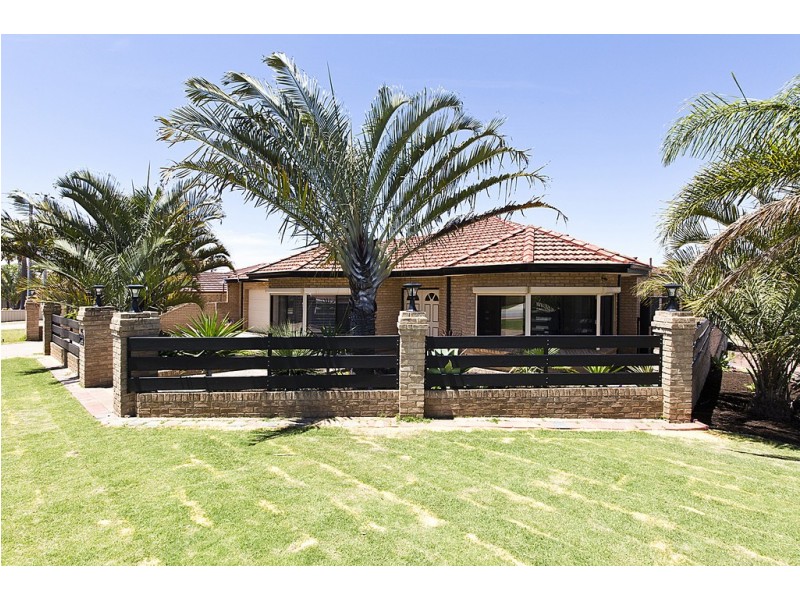 416 Hamilton Road, Munster WA 6166