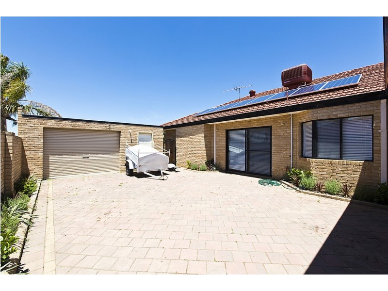 416 Hamilton Road, Munster WA 6166