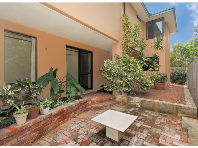 36A Chester Street, South Fremantle WA 6162