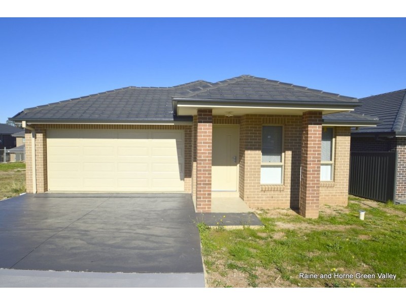 121 Flynn Avenue, Middleton Grange NSW 2171