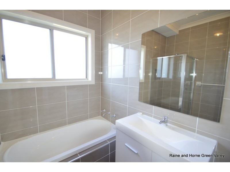 121 Flynn Avenue, Middleton Grange NSW 2171