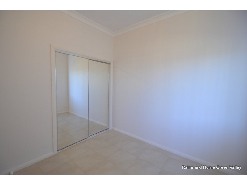 121 Flynn Avenue, Middleton Grange NSW 2171