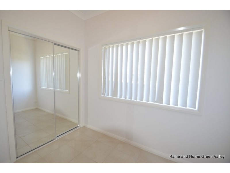 121 Flynn Avenue, Middleton Grange NSW 2171