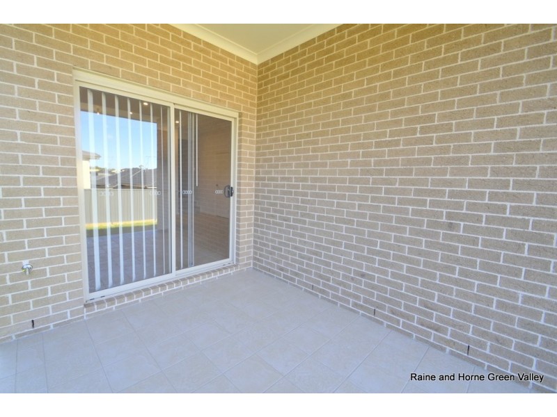 121 Flynn Avenue, Middleton Grange NSW 2171