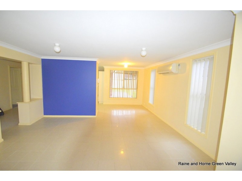 73 Dalmeny Drive, Prestons NSW 2170