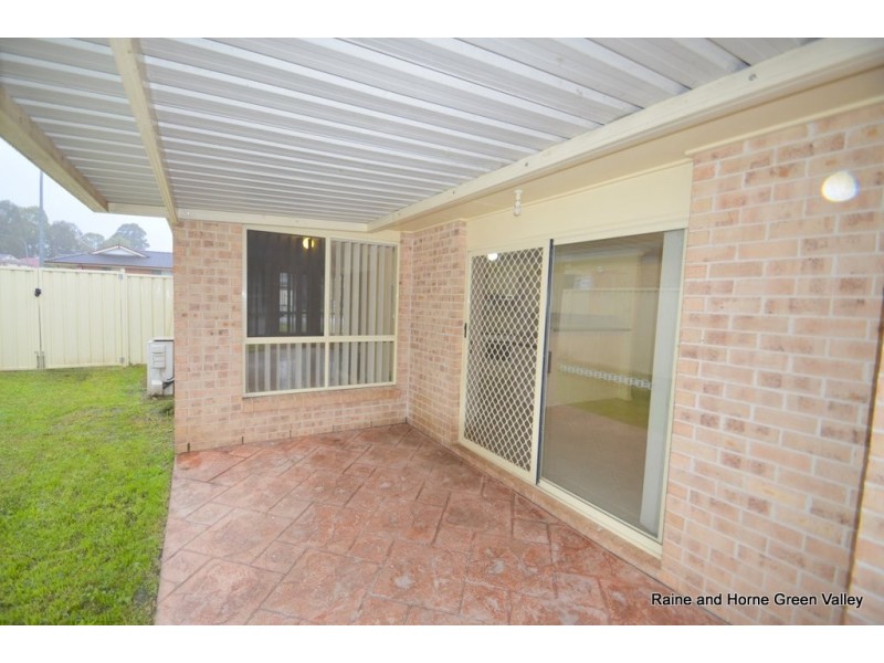 73 Dalmeny Drive, Prestons NSW 2170
