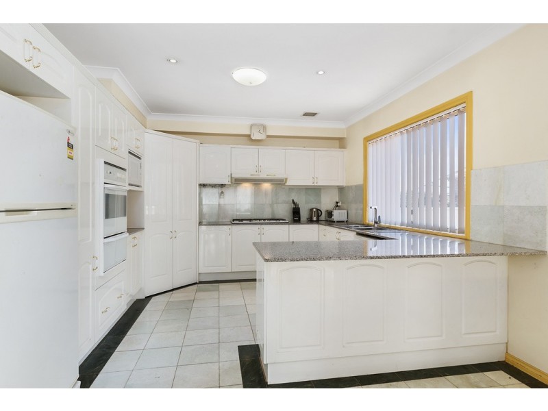 5 Barkly Close, Bonnyrigg Heights NSW 2177