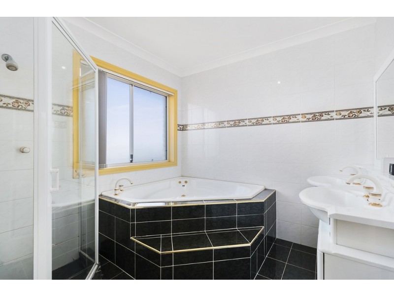 5 Barkly Close, Bonnyrigg Heights NSW 2177