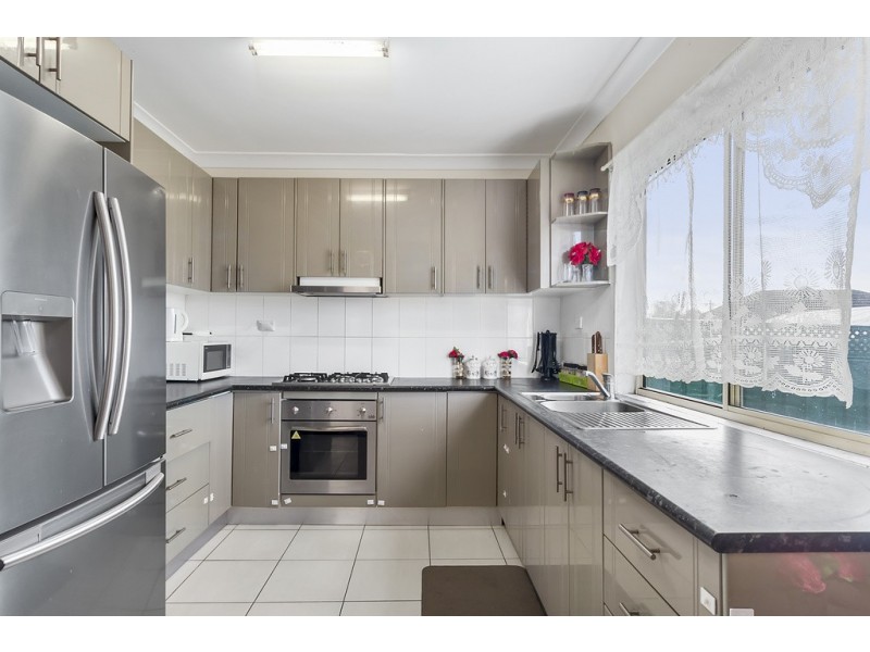 17 Ida Avenue, Lurnea NSW 2170