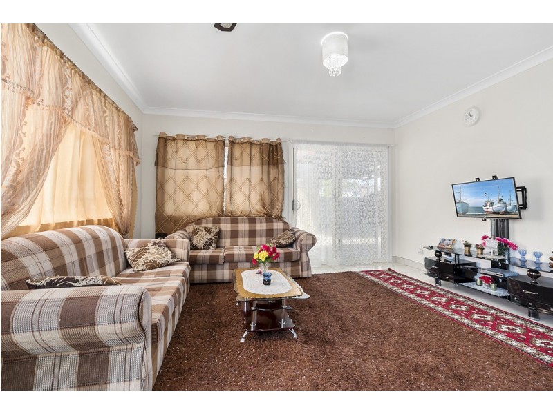 17 Ida Avenue, Lurnea NSW 2170