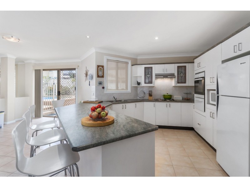 15 Angela Street, Cecil Hills NSW 2171