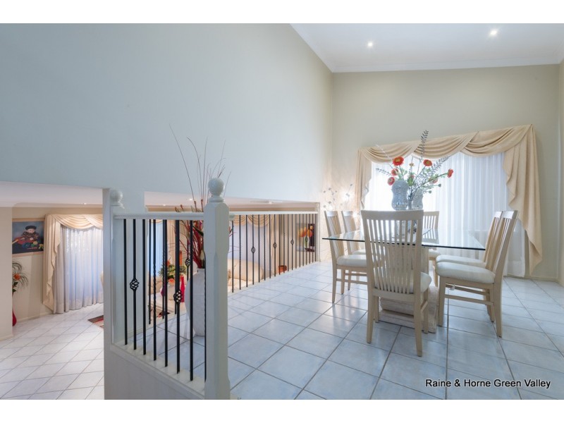 9 Curac Place, Casula NSW 2170