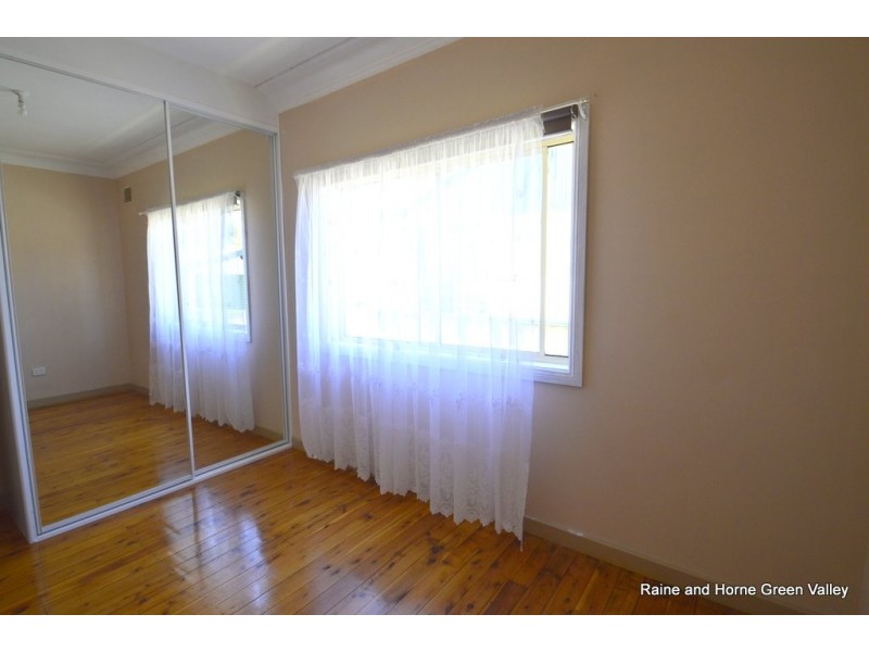 41 Rowe Avenue, Lurnea NSW 2170