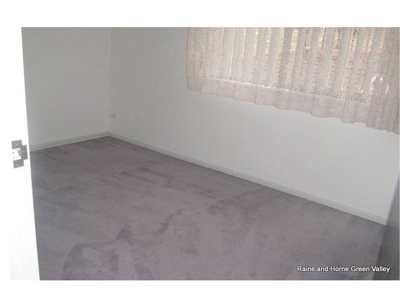 2/182 Wilson Road, Green Valley NSW 2168