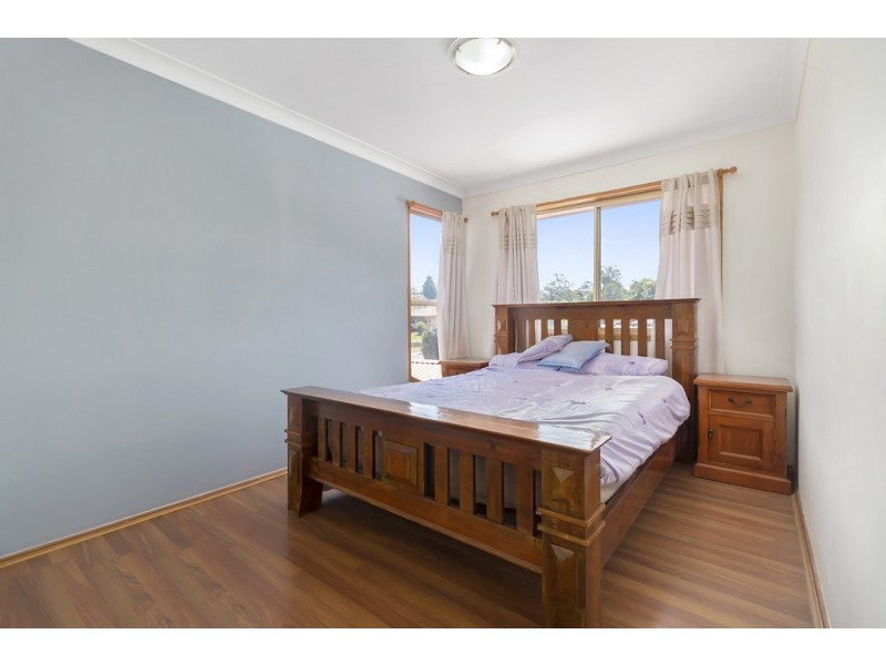 49 Anthony Drive, Rosemeadow NSW 2560