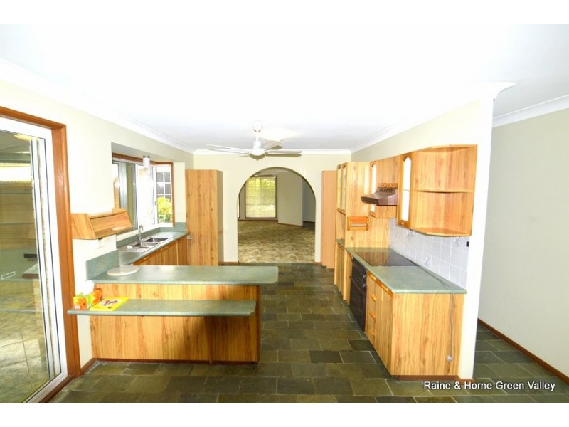 12 Haslewood Place, Hinchinbrook NSW 2168