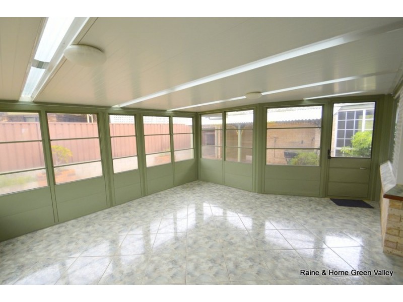 12 Haslewood Place, Hinchinbrook NSW 2168