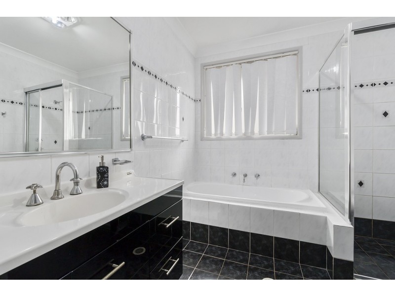 9 Lambe Street, West Hoxton NSW 2171