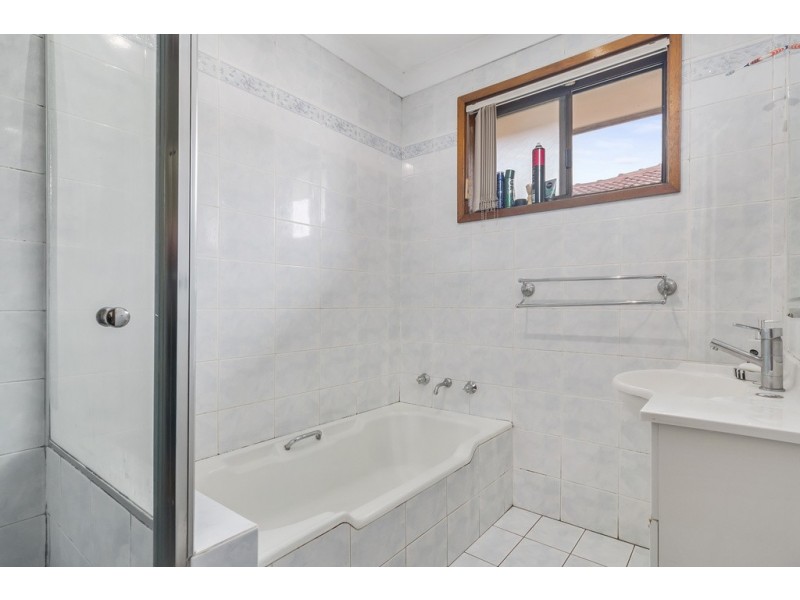 24 Moir Street, Smithfield NSW 2164