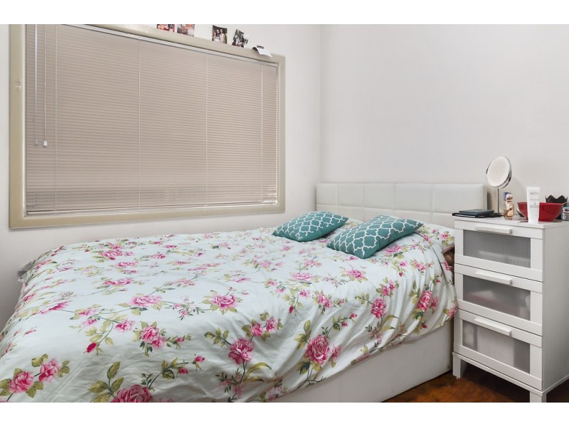 74 Goodacre Avenue, Fairfield West NSW 2165