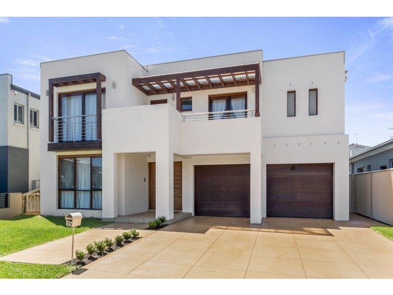 15 Broadbent Avenue, Middleton Grange NSW 2171