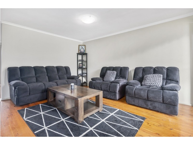 23 Opal Place, Bossley Park NSW 2176