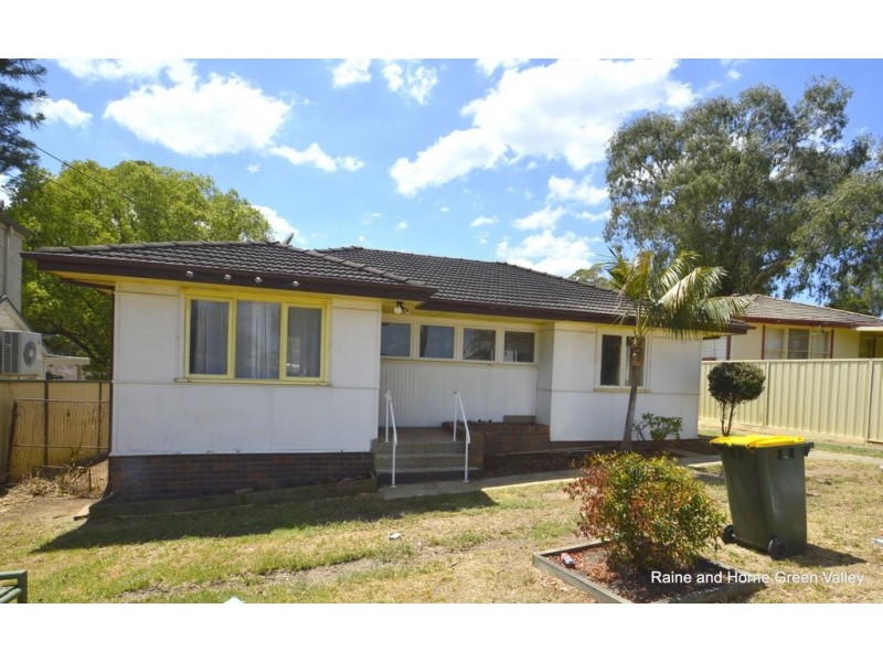 15 Thomas Avenue, Lurnea NSW 2170