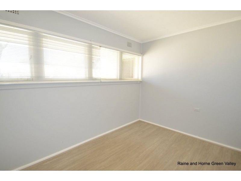 15 Thomas Avenue, Lurnea NSW 2170