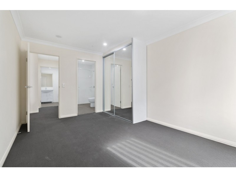 109/1 Browne Parade, Warwick Farm NSW 2170
