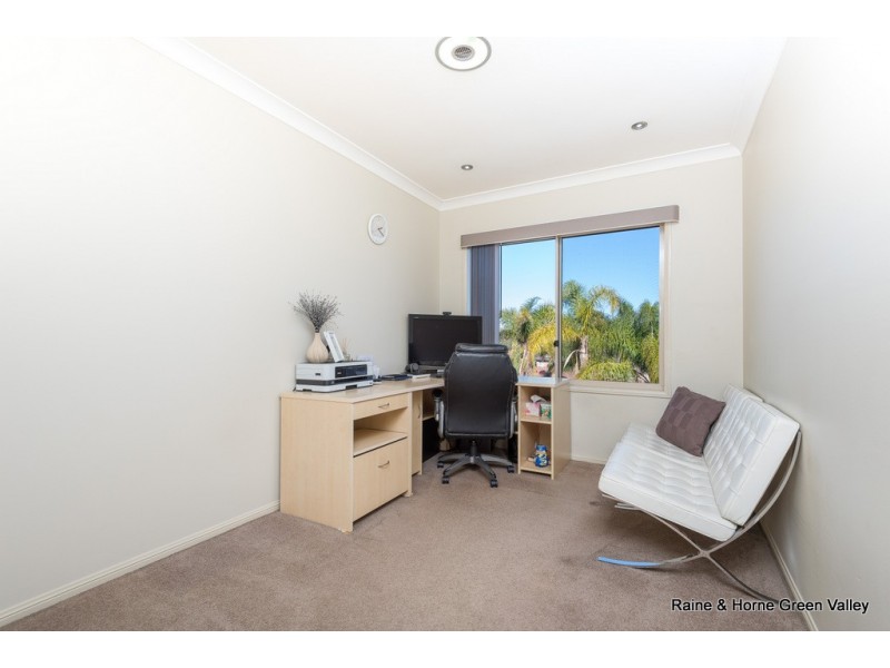 9 Curac Place, Casula NSW 2170
