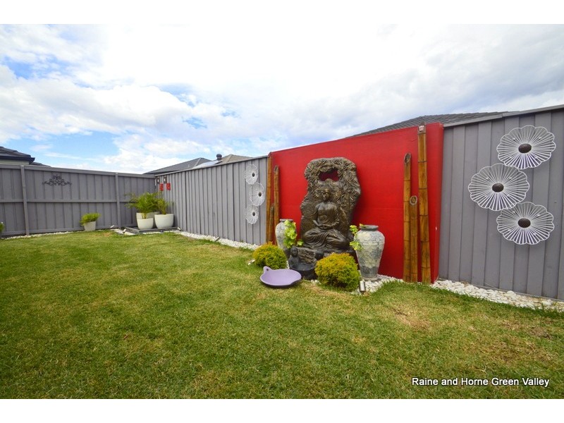 25 William Buckley Drive, Carnes Hill NSW 2171