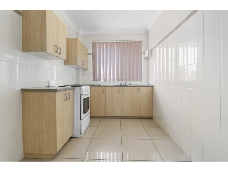 11/82 Harris Street, Fairfield NSW 2165