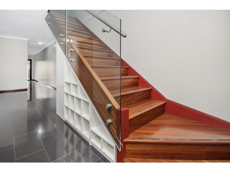 16B The Grove, Fairfield NSW 2165