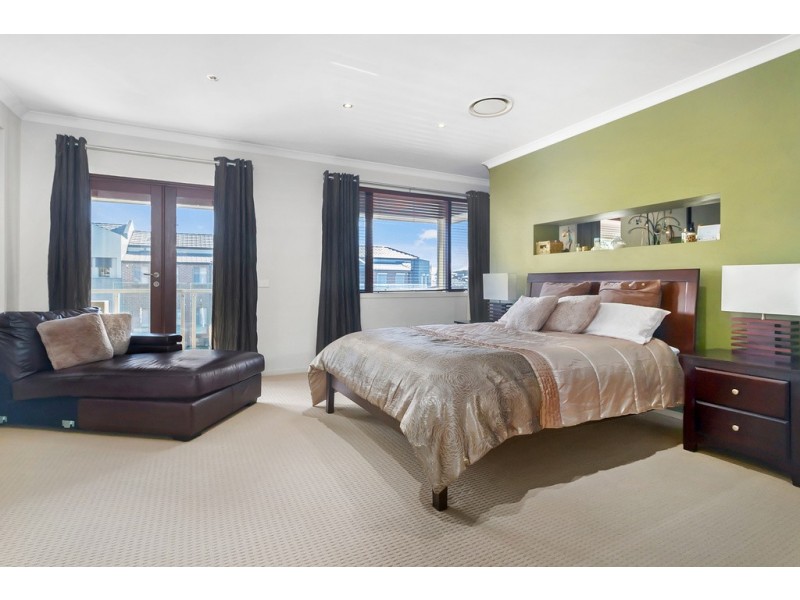 29 Broadbent Avenue, Middleton Grange NSW 2171