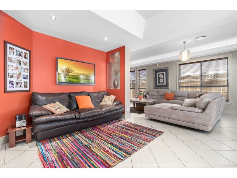 12 Hogan Avenue, Green Valley NSW 2168