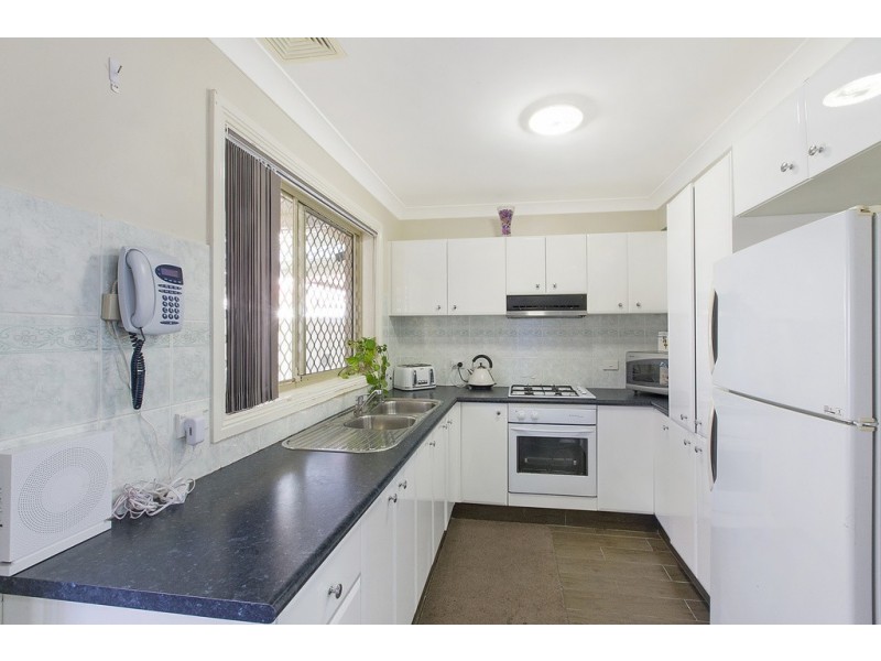 4/150 North Liverpool Road, Green Valley NSW 2168
