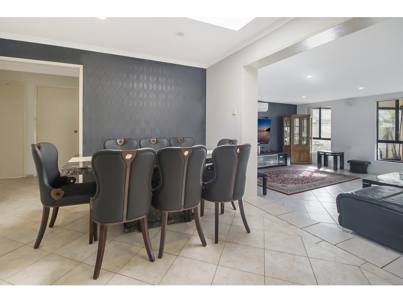 4 Weipa Close, Green Valley NSW 2168