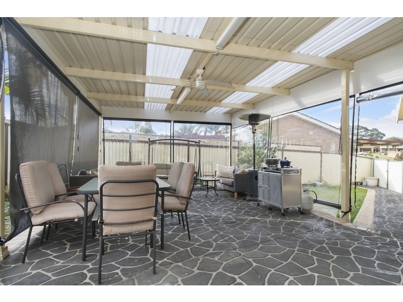 4 Weipa Close, Green Valley NSW 2168