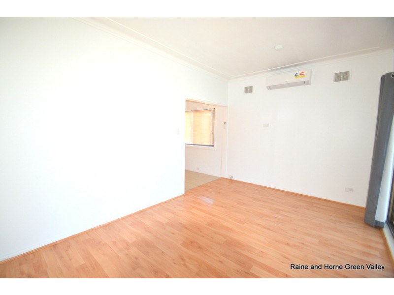 153 King Road, Fairfield West NSW 2165