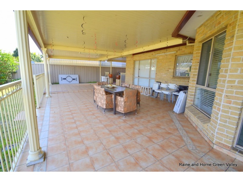 23 Croker Place, Green Valley NSW 2168